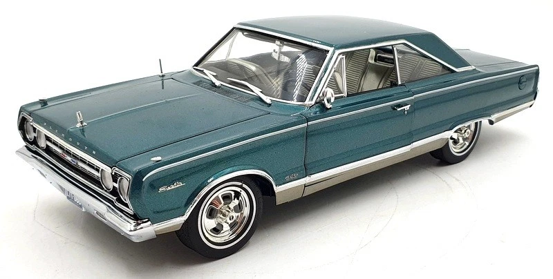 Highway 61 1/18 Scale Diecast 50378 - 1967 Plymouth Satellite - Green - Image 1 of 4