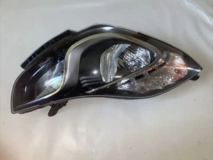 Original Hyundai headlight right HYUNDAI Ix20 921021K000 - Picture 1 of 6