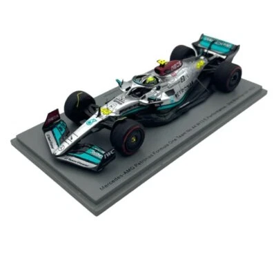 Modellino F1 Spark 1/43 Mercedes W13 2nd Brazilian Gp Lewis Hamilton w/pit - Immagine 1 di 4