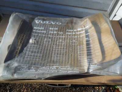 Volvo 240 "waffle" floor mats, genuine sealed in OEM bag #1129302, Tan, LAST ONE - Image 1 of 4