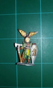 Vintage AD&D Metal Miniatures 01-042 Paladin Dismounted Ral Partha Personalities - Bild 1 von 2