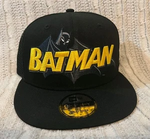 New Era Batman Trucker 9FIFTY Snapback Mesh Mütze Cap Schwarz Gelb Neu mit Etikett DC Comics - Bild 1 von 6