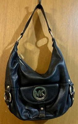 Black Pebbled Leather MICHAEL KORS Fulton Zip Shoulder Bag with Gold Trim, nice! - Image 1 of 4