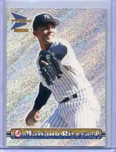 MARIANO RIVERA 2000 Pacific Prism RAPTURE SILVER - 1 OF 916 MADE -- YANKEES - Picture 1 of 1