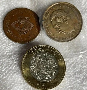 1915 Mexican Silver Coins medal 10 pesos Mexico lot 3 - Picture 1 of 3
