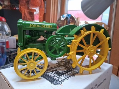 1/16 John Deere 1924 Model Spoker D Tractor - Image 1 of 4
