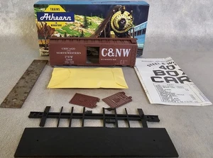 NOS Athearn HO Scale Chicago & North Western 40' Box Car Kit 10114 C&NW 7069 - Picture 1 of 3