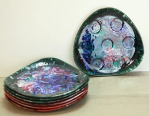 Lot de 7 assiettes à escargots en grès de Morvan - coloris mouchetés multicolore - Photo 1/15