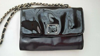 Bolso de hombro JAEGER LONDON de cuero negro - solapa de charol - correa de cadena dorada Foto 1 de 4