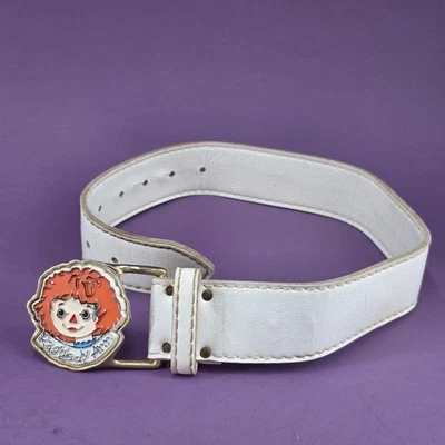 De Colección Raggedy Ann Hebilla de Cinturón y Cinturón Blanco 1973 Bobbs -Cinturón Pirámide Merrill Foto 1 de 4