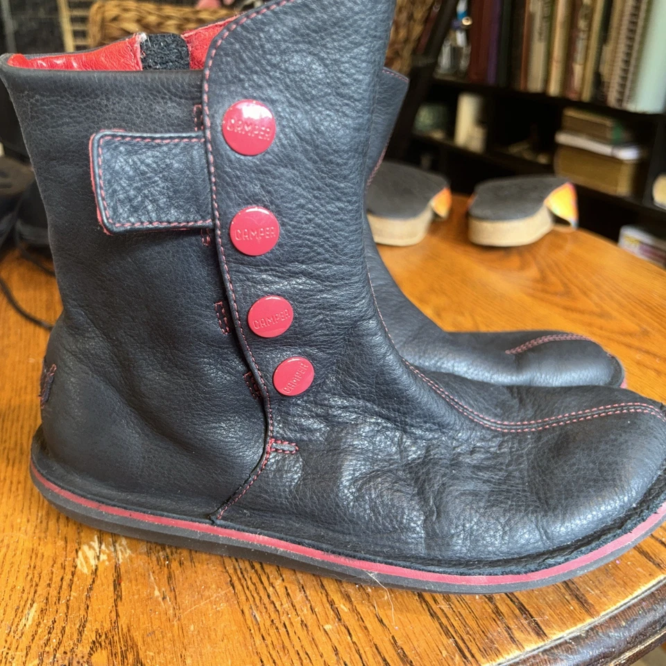 Camper Energia Humana Beetle Black Boot With Red Buttons Size 6.5 - image 1 of 4
