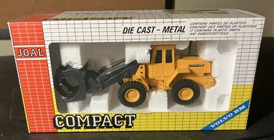 JOAL 235 Escala 1:50 Volvo BM L70 Grapple Skidder Cargadora Diecast - NUEVO EN CAJA NUEVO EN CAJA Foto 1 de 4