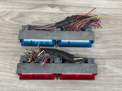 Isuzu Rodeo Sport V6 2002 3,2 L 4x2 automático ECM ECU arnés de cableado conector de enchufe fabricante de equipos originales Foto 1 de 4