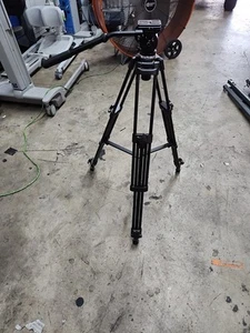 VariZoom Professional Tripod With Fluid Head - Picture 1 of 6