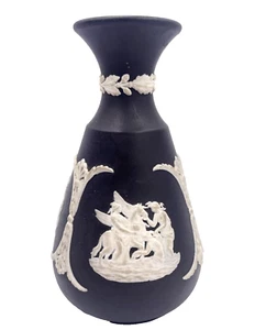 Wedgwood Black / White Jasper Vase - Picture 1 of 10