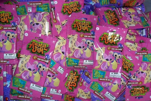 ANIMAL JAM MAGNETS,FIGURES & POSTERS LOT OF (35) BLIND BAGS PACKS NEW Cover
