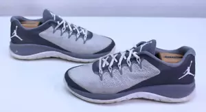 Nike Air Jordan Flight Runner 8.5 Retro Cool Grey scarpe sneakers basse atletiche NY - Foto 1 di 21