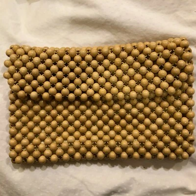 Bolso de mano vintage de madera natural con cuentas Foto 1 de 4
