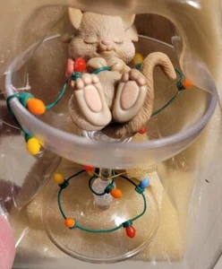 1988 ENESCO Treasury Christmas Ornament "PARTY MOUSE" Sleeping in Champagne Glas - Picture 1 of 6