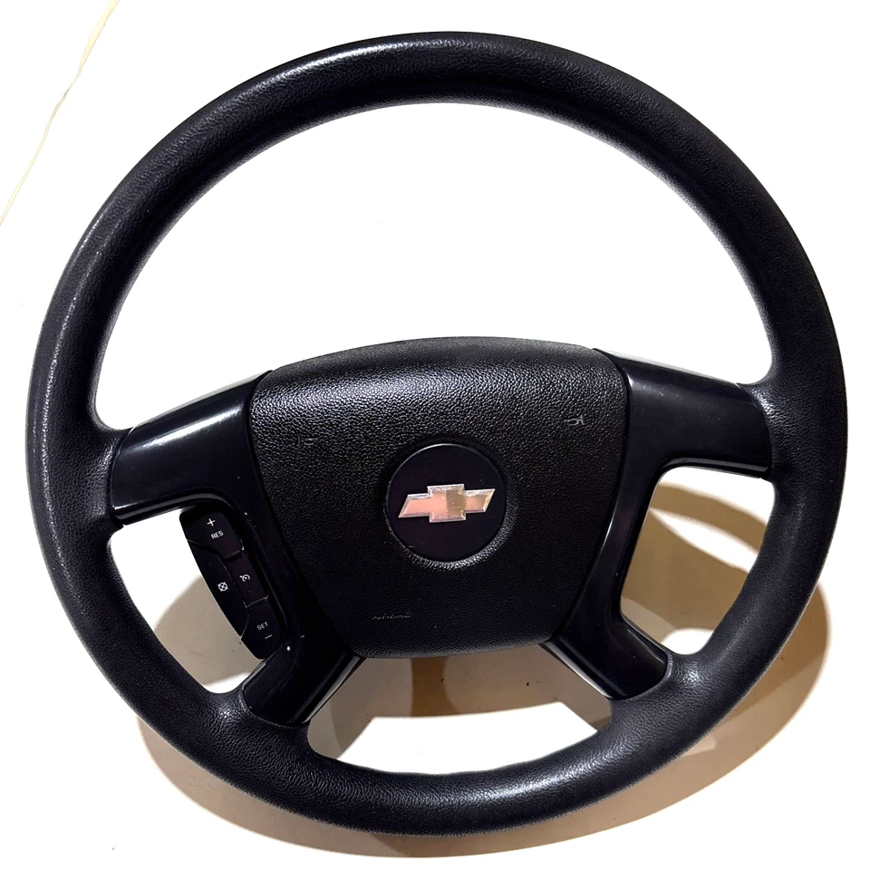 Volante GMC/Chevy 2007-2011 con control de crucero Tahoe, Sierra, Suburban Foto 1 de 4