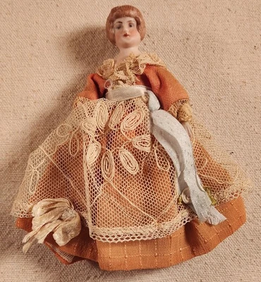 MUÑECA DAMA CASA DE MUÑECAS MINIATURA ANTIGUA, CUERPO DE TELA BIZCOCHO PARIAN, ALEMANA, 449 Foto 1 de 4