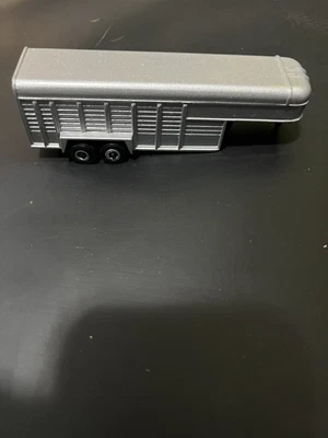 ERTL Gooseneck Silver Horse Livestock Trailer Die-Cast Metal 5th Wheel Toy 1/64 - Image 1 of 4