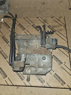 1989-1995 Toyota Pickup 4runner 22re Emissões VSV Interruptor de Vácuo Válvula Lote OEM  - Imagem 1 de 4
