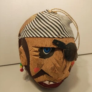 Vintage handgeschnitzte bemalte Kokosnuss Piratenkopf eine Augenklappe tropisch 7" hoch - Bild 1 von 13