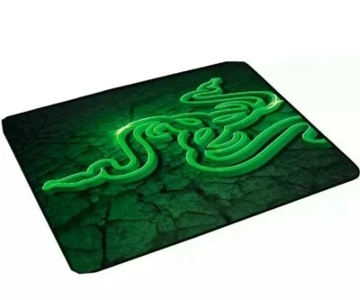 RAZER Tappetino Mouse Gaming Mouse Pad Verde Goliathus Control Fissure Edition  - Immagine 1 di 4