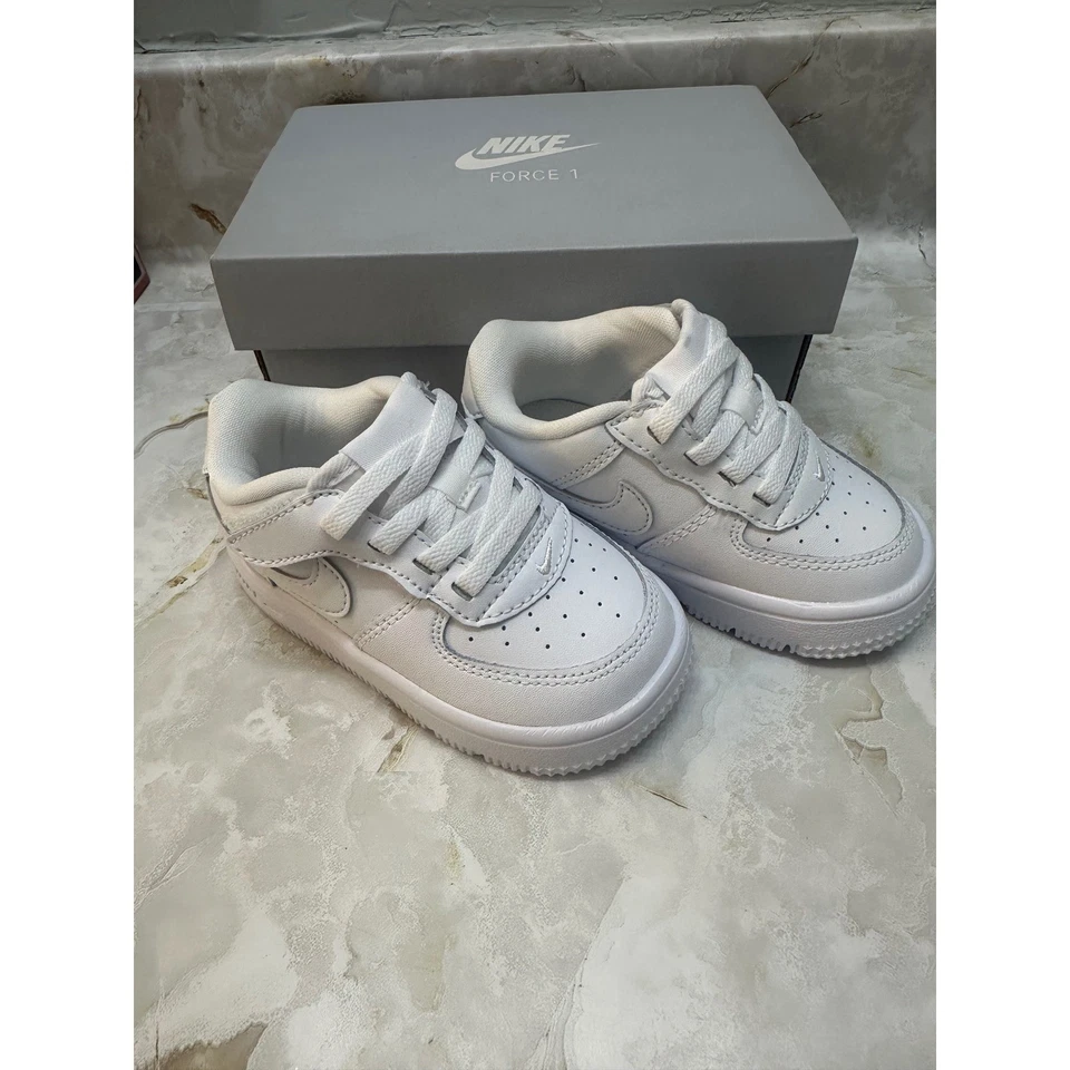 Niños Pequeños Nike Force 1 Bajo Fácil de Encargar Blanco Cuero Tenis Zapatos Talla 6c Foto 1 de 4