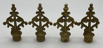 Juego de 4 remates de barra de cortina dorada de latón fundido de 3 1/2” Foto 1 de 4