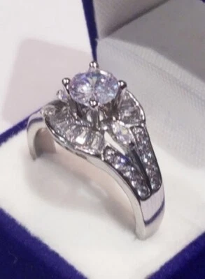 CLEARANCE SALE Round Marquise simulated diamond Engagement Ring Stainless steel - Imagem 1 de 4