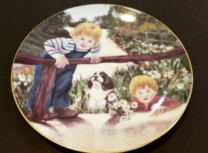 PARKHURST ANNUAL MOTHER'S DAY, DAISIES FOR MOTER, 1982 PLATE BY VIOLET PARKHURST - Picture 1 of 4