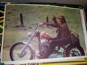 EASY RIDER VINTAGE 1969 MOTORCYCLE CHOPPER NOS POSTER Dennis Hopper Flipping Off - Picture 1 of 5