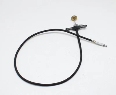 Vintage Japanese Injecting Cable Shutter Release: 42cm Length, Shutter Lock - Image 1 of 2