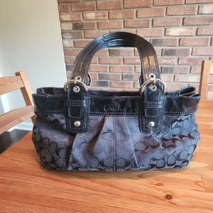 Borsa a mano vintage Coach in pelle nera Soho plissettata tracolla da lavoro Y2K - Foto 1 di 8