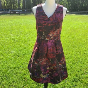 The Limited Fit & Flare Kleid Burgund Metallic Floral mit Taschen Größe 4 - Bild 1 von 12