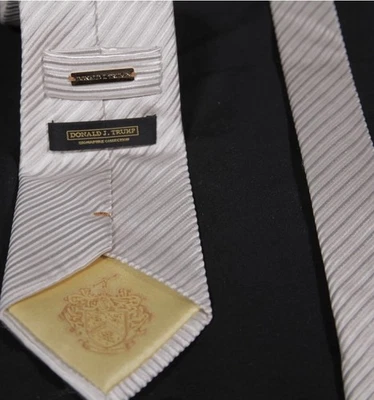 Donald J. Trump 100% seda gravata masculina coleção de móveis listrada marfim - Imagem 1 de 4