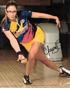 Foto autografiada firmada por Clara Guerrero PWBA Bowler Bowling 8 x 10 - Imagen 1 de 1