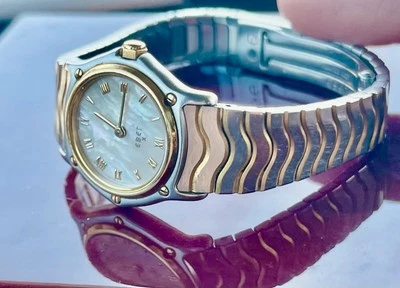 Relógio vintage EBEL WAVE com mostrador em madrepérola - Ouro amarelo 18k  - Imagem 1 de 4