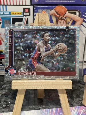 Pistones paralelos Isiah Thomas #269 de lámina Cracklebord Topps 2025-26 Foto 1 de 2