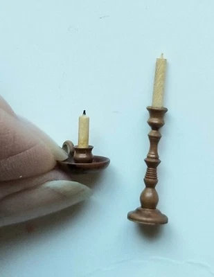 CANDELABRO TORNEADO MADERA SUPER FINA ARTESANAL MINIATURA CASA DE MUÑECAS Y PALO DE CÁMARA Foto 1 de 3
