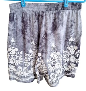 Studio West Damen M Shorts Batik bestickt Blumen unten Boho Chic Hippie - Bild 1 von 5