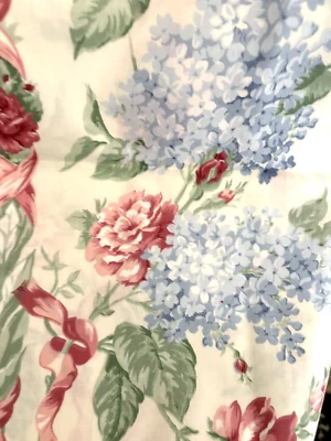 Vtg 2Yd 44WX72L Joan Kessler CONCORD FABRIC Blue Pink Floral Hydragna Rose Decor - Image 1 of 4