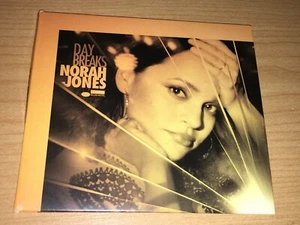 NORAH JONES DAY BREAKS CD 2016 AUSTRALIA VGC. - Picture 1 of 5