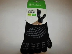 GAIAM Yoga Socks SUPER GRIPPY No Slip ALL GRIP Black Toe Separate SMALL/MEDIUM - Picture 1 of 5