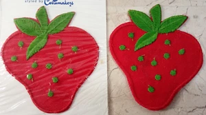 2 ERDBEEREN Kostümmacher bestickt Applikation 832 zum Aufnähen 3,5" Vintage - Bild 1 von 5