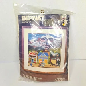 Vintage Bernat 1987 Quick Stitch Kit T08589 Main Street - Bild 1 von 2