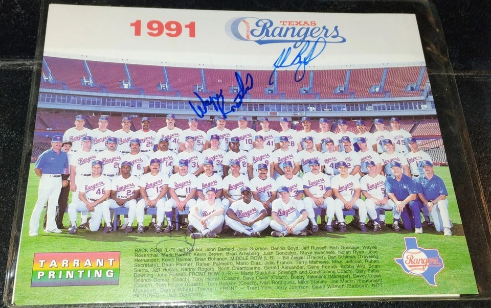 TEXAS RANGERS SIGNED 8 X 10 PICTURE PHOTO - Image 1 of 1