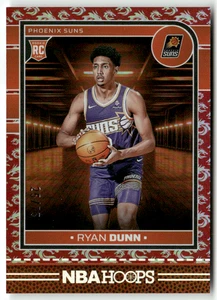 2024-25 Panini NBA Hoops No. 258 Ryan Dunn Rookie Dragon Prizm 25/75 - Bild 1 von 2